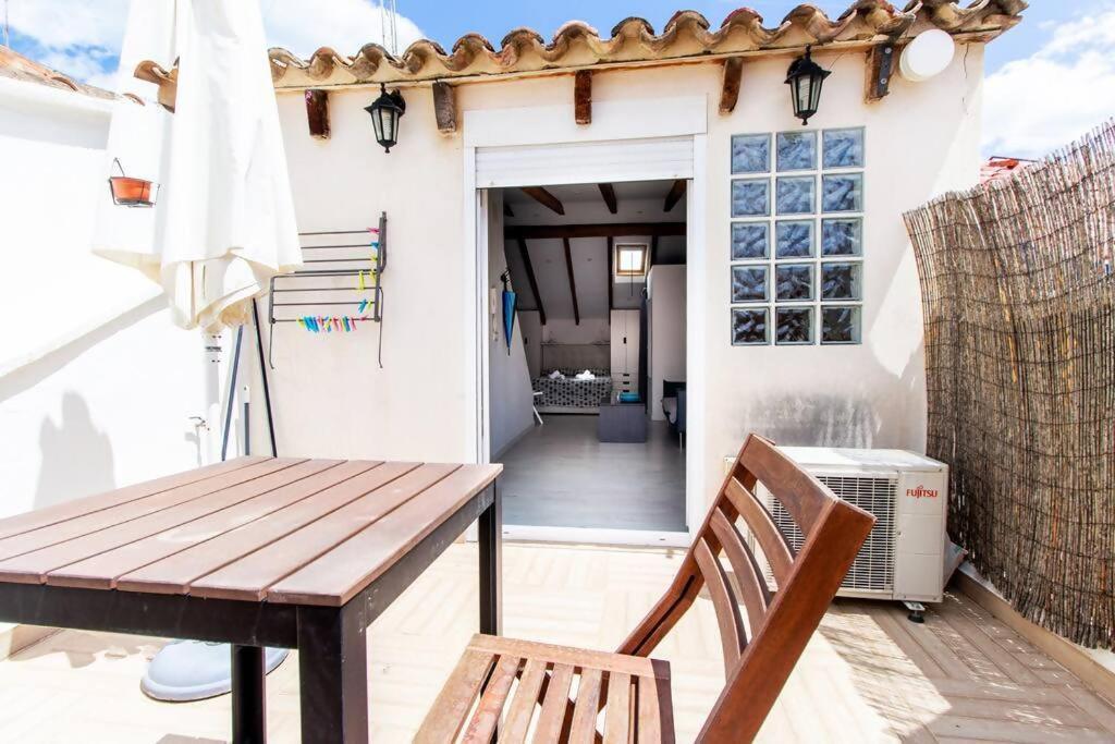 Estudio Para Parejas Con Terraza En La Playa Valensiya Dış mekan fotoğraf