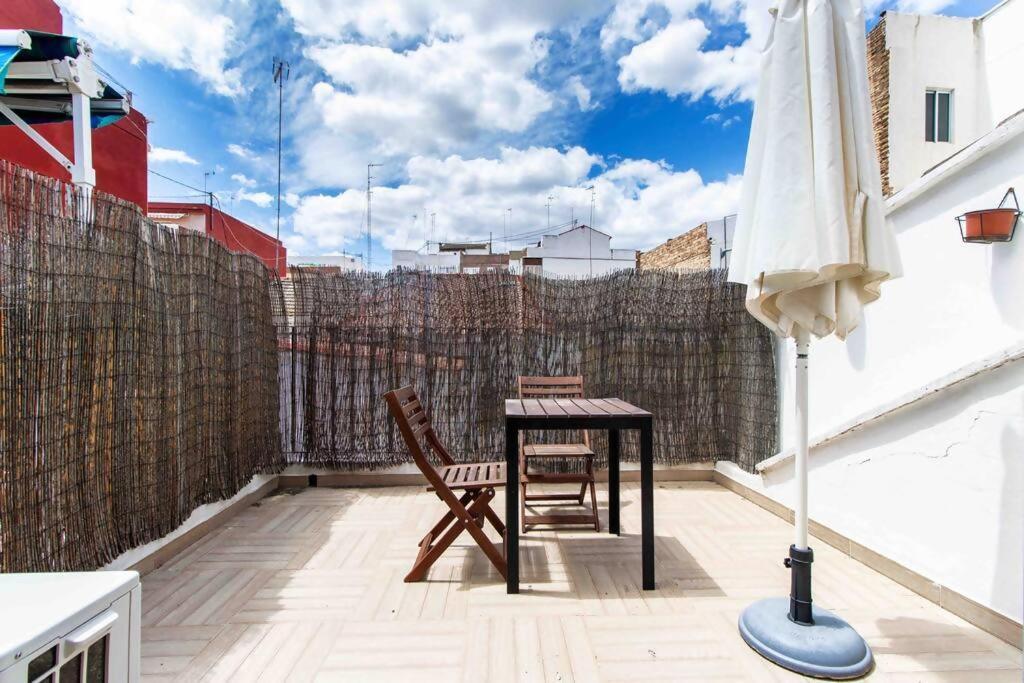 Estudio Para Parejas Con Terraza En La Playa Valensiya Dış mekan fotoğraf
